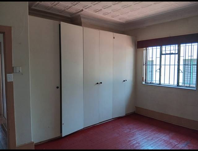 3 bed property to rent in DERSLEY